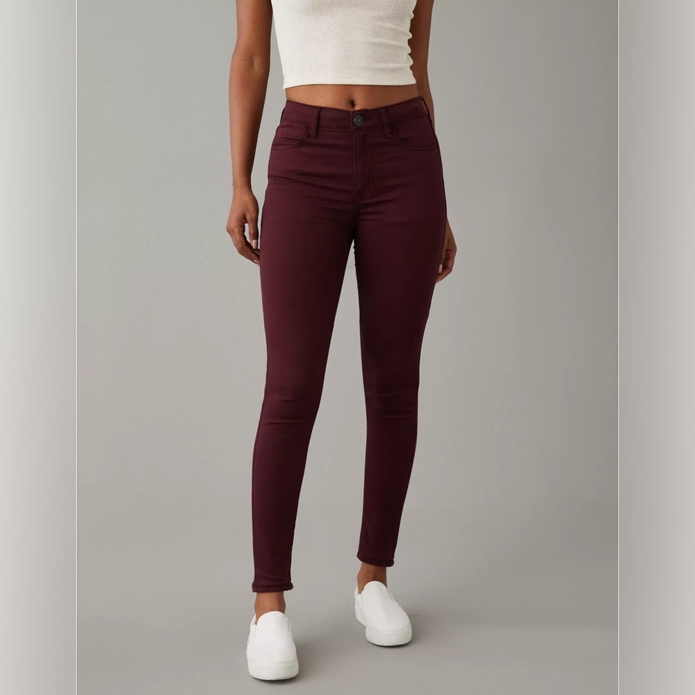 American Eagle Outfitters Hi-Rise/High-Waisted Jeggings in Burgundy